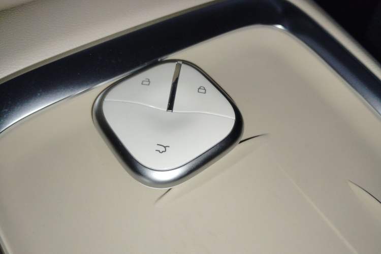 Used Wuling Bingo S 2025 Model 325km Deluxe Edition
