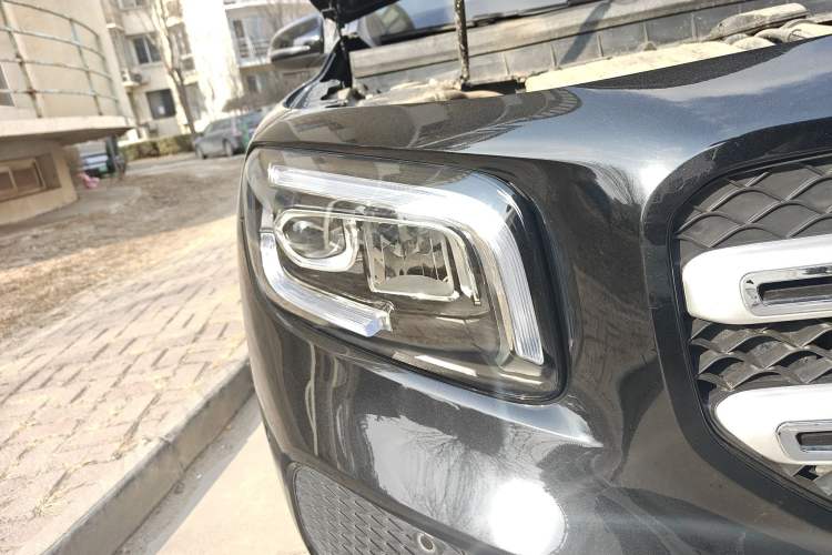 Used Mercedes-Benz GLB 2022 Refresh GLB 200 Dynamic Edition Right Front Headlight