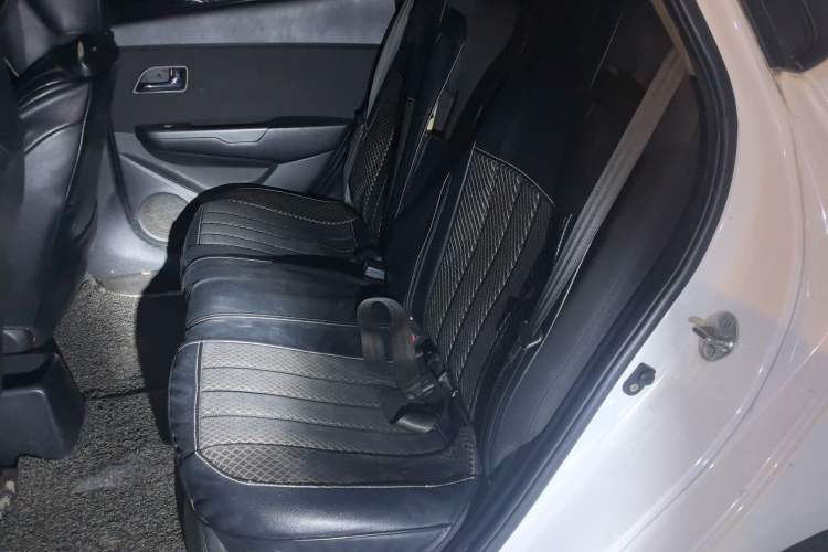 Used Kia K2 2012 Sedan 1.4L MT GLS Commemorative Edition