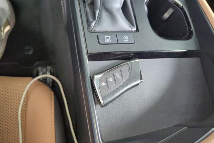 Used Lexus ES 2022 200 Excellence Edition
