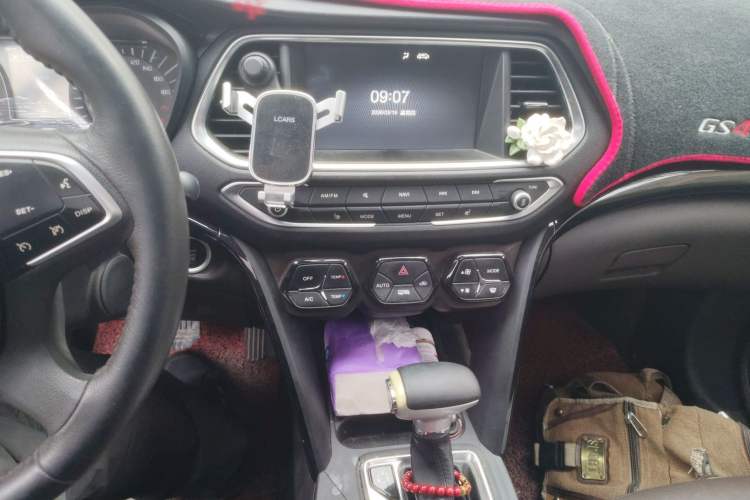 Used GAC Trumpchi GS4 2017 235T Automatic Two-Wheel Drive Luxury Smart Connectivity Version