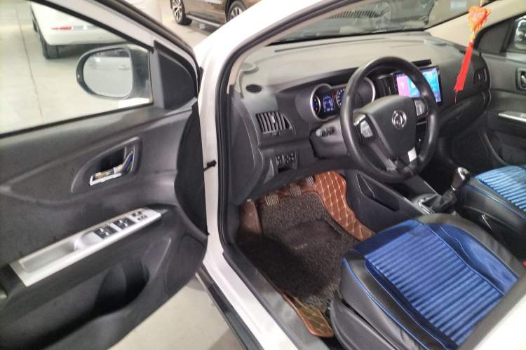 Used Dongfeng Aeolus AX3 2016 1.5L Manual Shangkue Model
