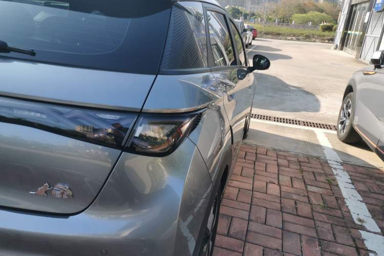 Used BYD Dolphin 2023 420 km Fashion Edition Exterior 3