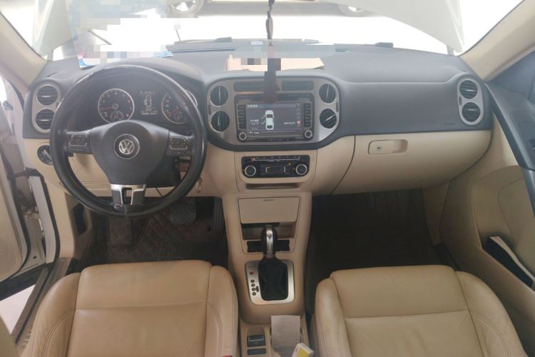 Used Volkswagen Tiguan 2012 1.8TSI Automatic All-Wheel Drive Elite Edition Center Console