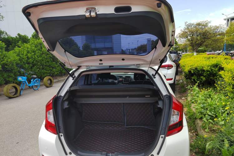 Used Honda Fit 2016 1.5L LX CVT Comfort Model Trunk