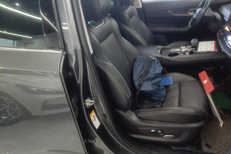 Used Changan UNI-K iDD 2023 Zhidian iDD 1.5T 135km Smart & Fun Model