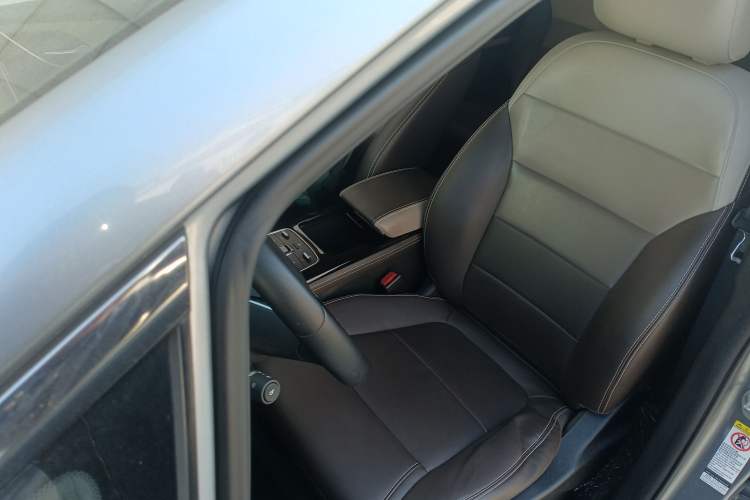 Used BYD Song MAX New Energy 2022 DM-i 105KM Flagship Model
