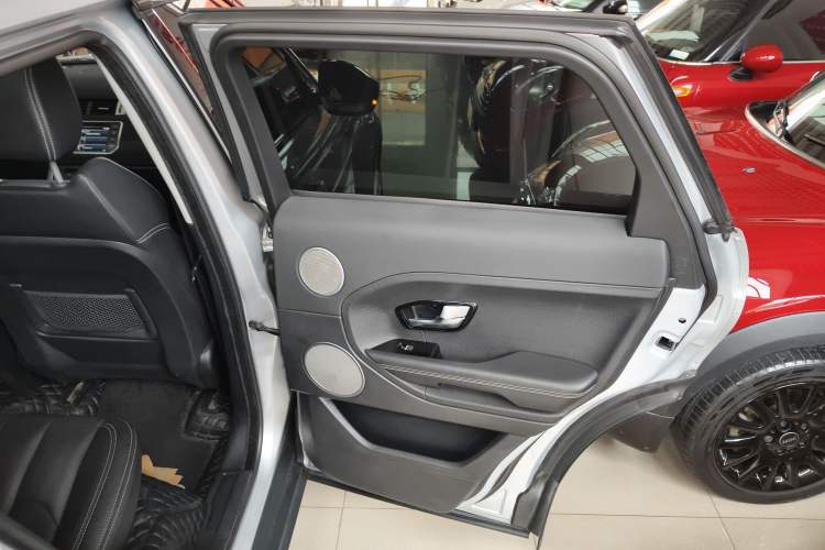 Used Land Rover Range Evoque 2015 2.0T 5-Door Ignite Edition
