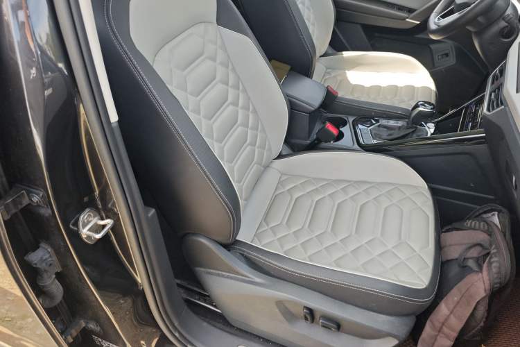 Used Volkswagen Tayron 2023 330TSI Two-Wheel-Drive Luxury Plus Advanced Version
