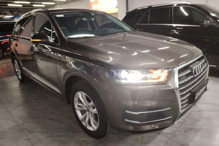 Used Audi Q7 2016 40 TFSI Comfort Model