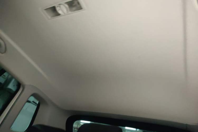 Used Volkswagen Tiguan 2013 1.8 TSI Automatic Two-Wheel Drive Comfort Edition Headliner