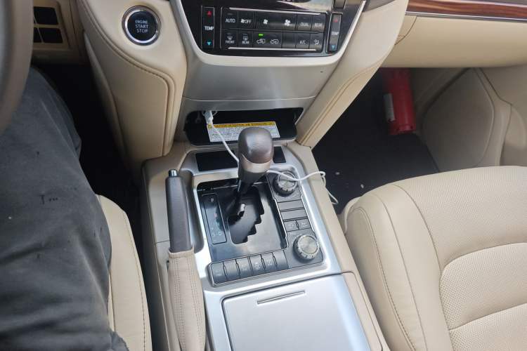 Used Toyota Land Cruiser  Gear Lever