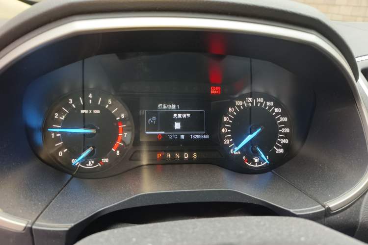 Used Ford Edge 2016 EcoBoost 245 Two-Wheel-Drive Titanium 5-Seater
