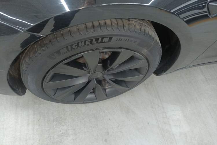 Used Tesla Model 3 2022 Rear-Wheel-Drive Version Exterior 4