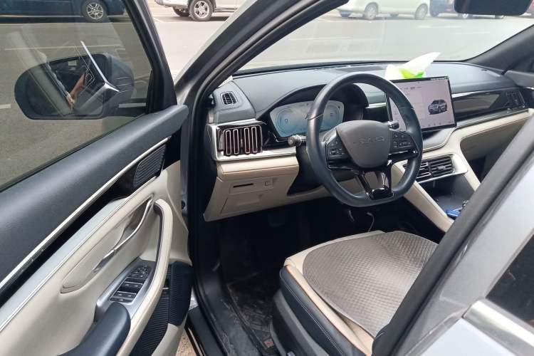 Used BYD Song PLUS New Energy 2023 Champion Edition EV 520KM Prestige Model Driver Seat