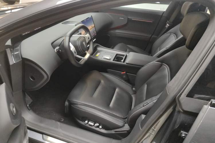 Used Avatr 12 2025 Ultra Extended-Range Edition