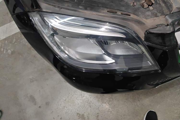 Used Mercedes-Benz GLK-Class 2013 GLK 300 4MATIC Dynamic Sunroof Model Right Front Headlight