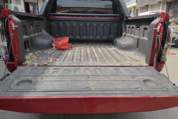 Used JMC DaDao 2023 Fly-Jiang 2.3T Diesel Automatic 4x4 Boundaryless Model Trunk