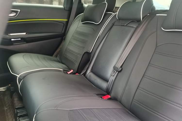 Used Ford Edge 2018 EcoBoost 245 Two-Wheel-Drive Platinum Edition 7-Seater China V Emission Standard