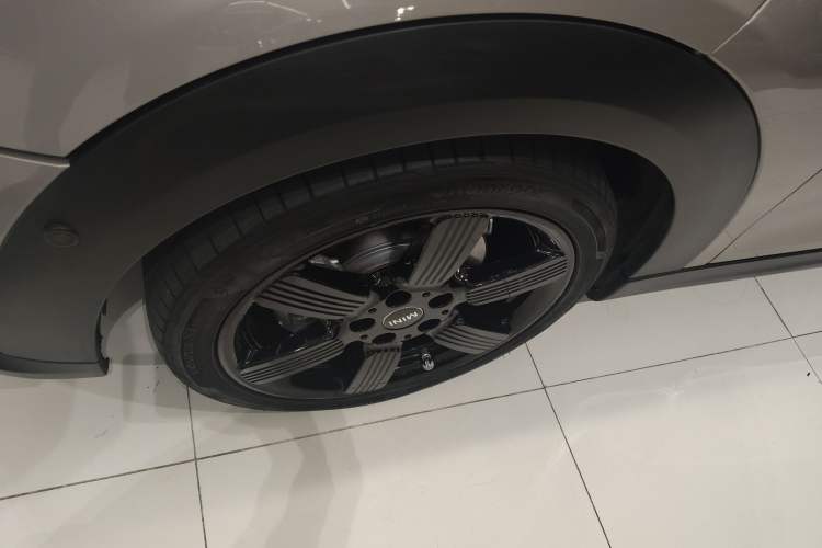 Used MINI MINI 2023 1.5T COOPER Artist Five-Door Edition