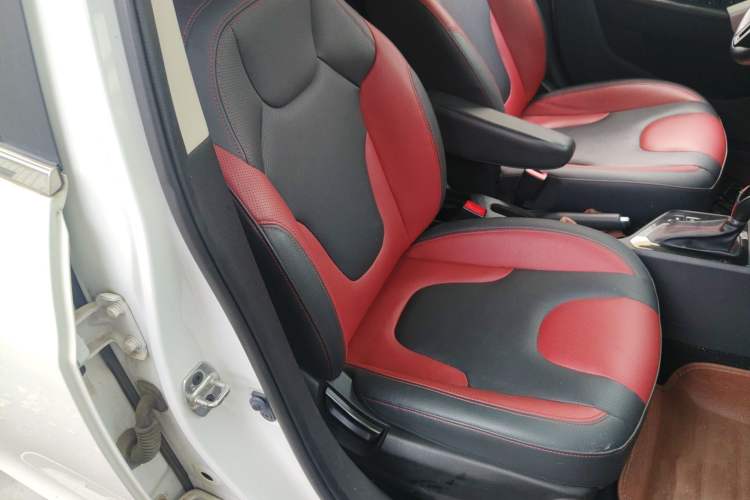 Used JAC Group Refine S2 2017 1.5L CVT Luxury Smart Model
