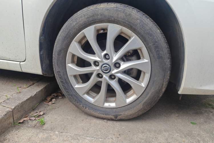 Used Nissan Sylphy 2019 1.6XV CVT Smart Connect Luxury Edition China VI Standard
