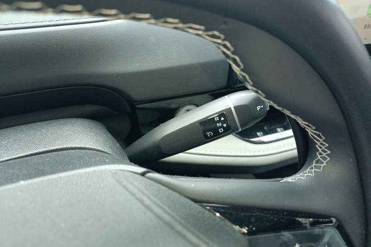 Used CHANGAN NEVO Q05 2025 Truly Delicious Version 125 Deluxe Edition Gear Lever