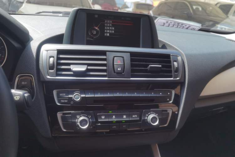 Used BMW 1 Series 2015 118i Leading Model