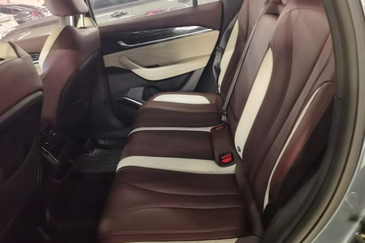 Used Geely Auto Monjaro L 2021 2.0TD DCT EVO Two-Wheel Drive Prestige Version
