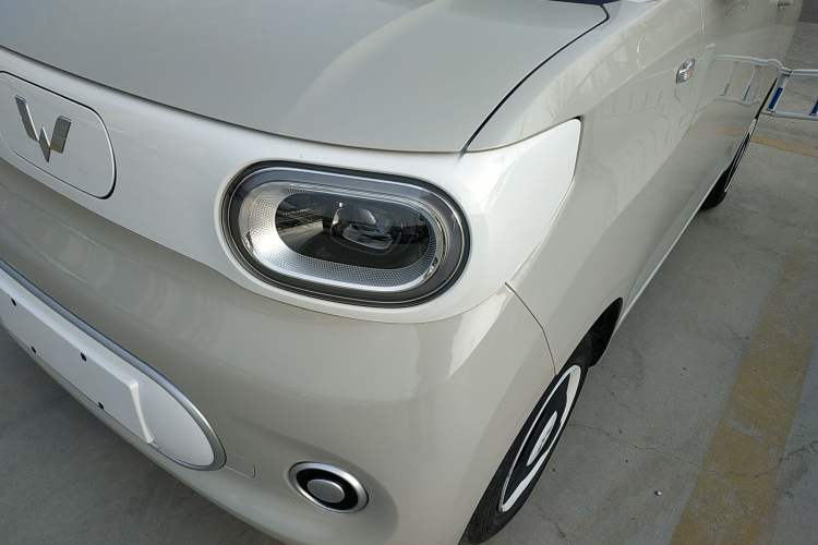Used Wuling Hongguang MINIEV 2024 3rd Generation 215km Youth Edition Left Front Headlight