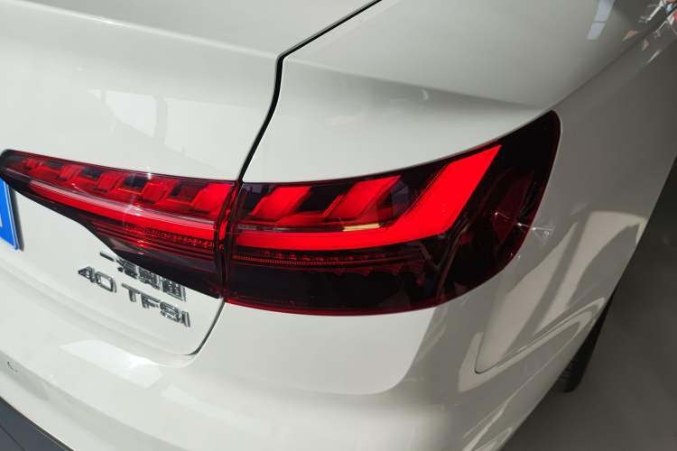 Used Audi A4L 2020 40 TFSI Luxury Dynamic Model Exterior 3