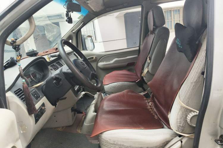 Used JAC Group Refine 2011 2.4L Colorful Journey Gasoline Standard Edition HFC4GA1-C
