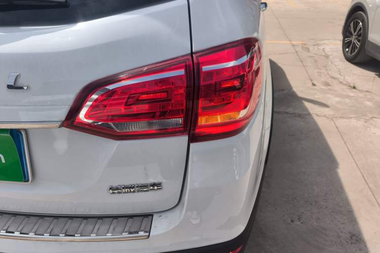 Used Haval H6 2015 Revised Version Sport Edition 1.5T Manual Transmission Two-Wheel Drive Elite Grade