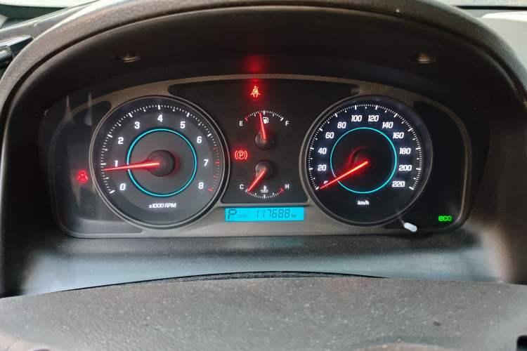 Used Chevrolet Captiva 2012 2.4L 4x4 Luxury Edition 5 Seats
