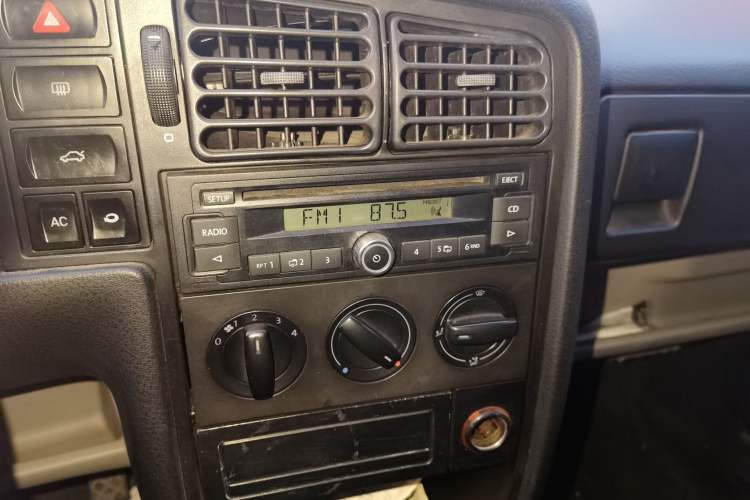 Used Volkswagen Jetta 2010 1.6L Partner