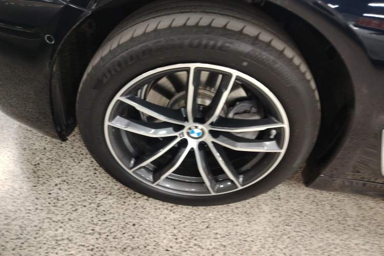 Used BMW 5 Series 2022 Restyled 525Li M Sport Package