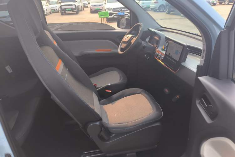 Used Wuling Hongguang MINIEV 2020 Freedom Version Lithium Iron Phosphate Right Front Seat