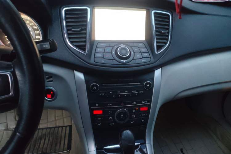 Used Bestune B90 2012 2.0L Automatic Luxury Edition
