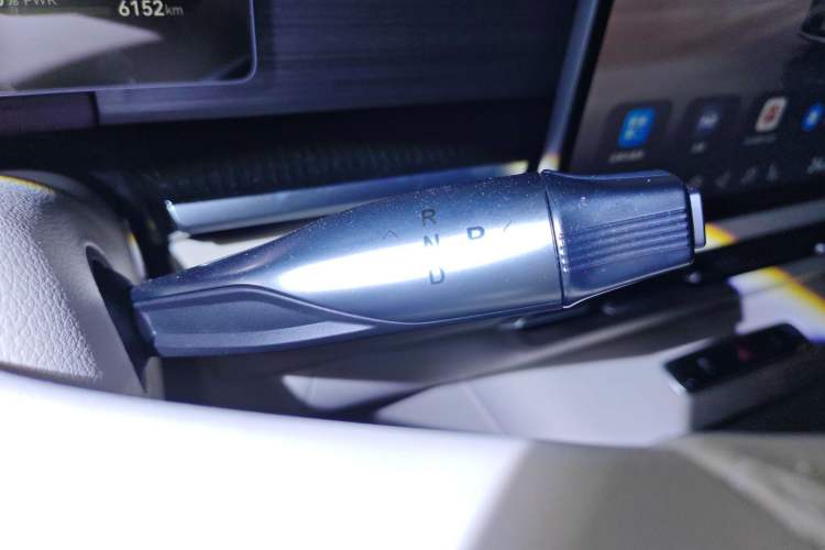 Used VOYAH Dream 2026 Model PHEV Qiankun Pro Gear Lever