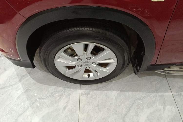 Used Honda Vezel 2015 1.5L CVT two-wheel drive Comfort trim Left Front Wheel Hub