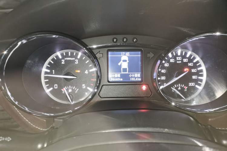 Used JAC T8 2018 2.0T Diesel Two-Wheel Drive Prestige Version Big Double HFC4DB2-1D1
