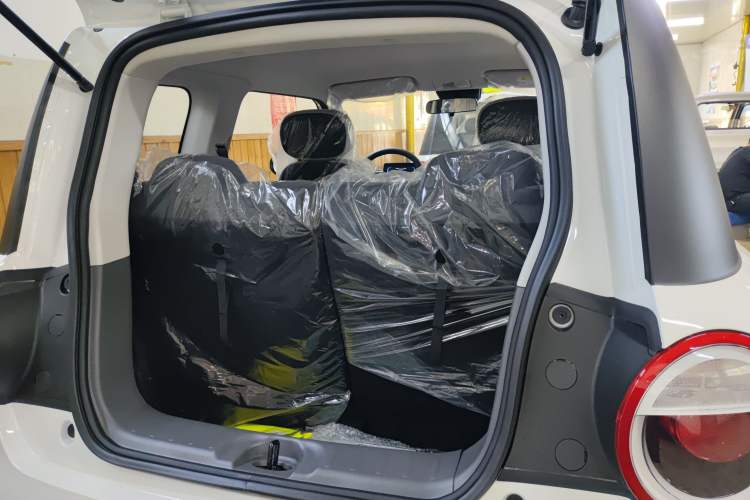 Used CHANGAN Lumin 2024 130km Qingyue Version Trunk