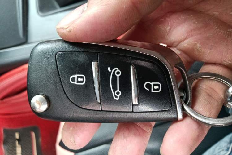 Used Bestune B50 2011 1.6L manual fashion version
