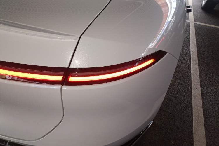 Used Avatr 06 2025 Max All-Electric Version