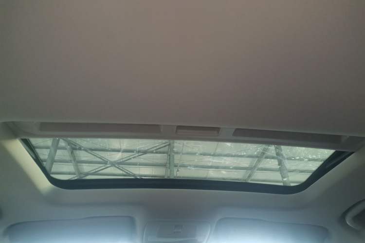 Used Roewe i5 2020 1.5L Automatic 4G Connected Linghao Edition