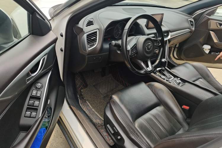 Used Mazda CX-4 2018 2.5L Automatic 4x4 Skyactiv GT Sport Edition China V Standard