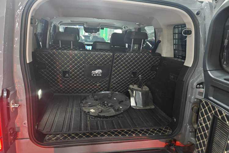 Used Tank 300 2021 Off-Road Edition 2.0T Conqueror Trunk