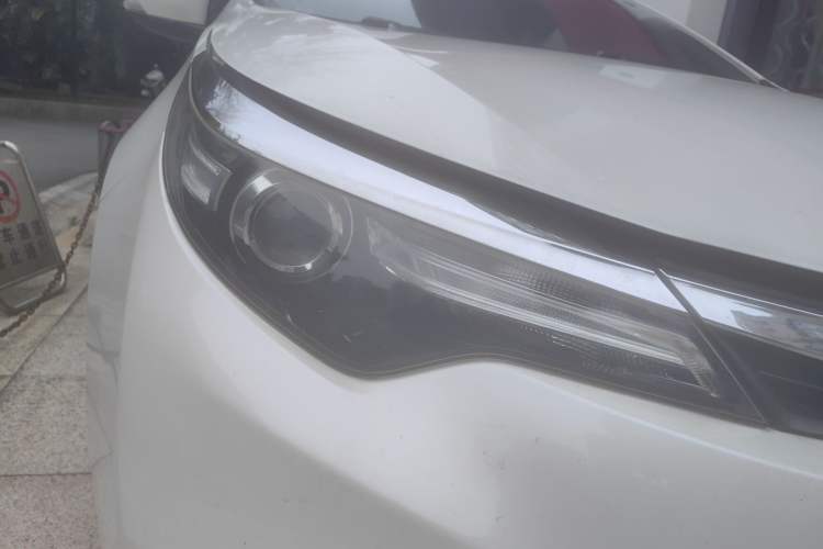Used Toyota Levin 2014 1.8 GS CVT Elite Edition Right Front Headlight