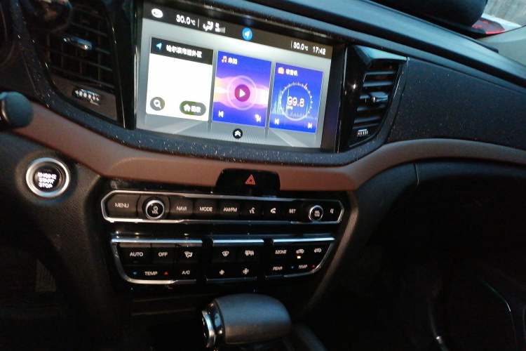 Used GAC Trumpchi GS8 2017 320T Four-Wheel Drive Luxury Smart Connectivity Version (7 Seats)
