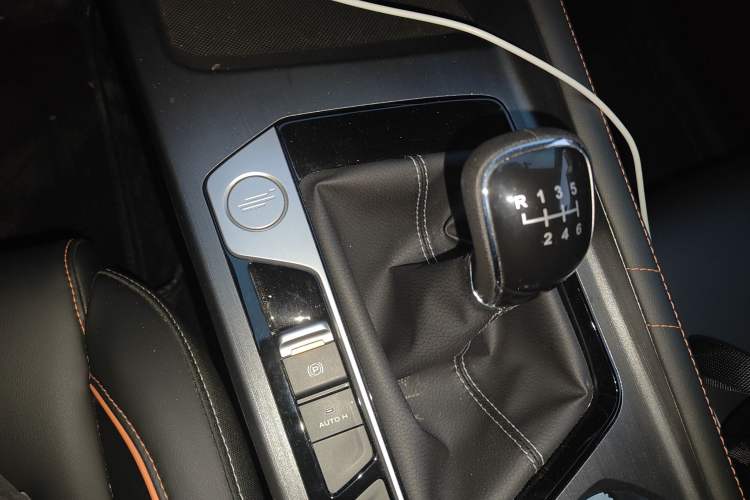 Used Oshan X7 PLUS 2022 1.5T Manual Luxury Version